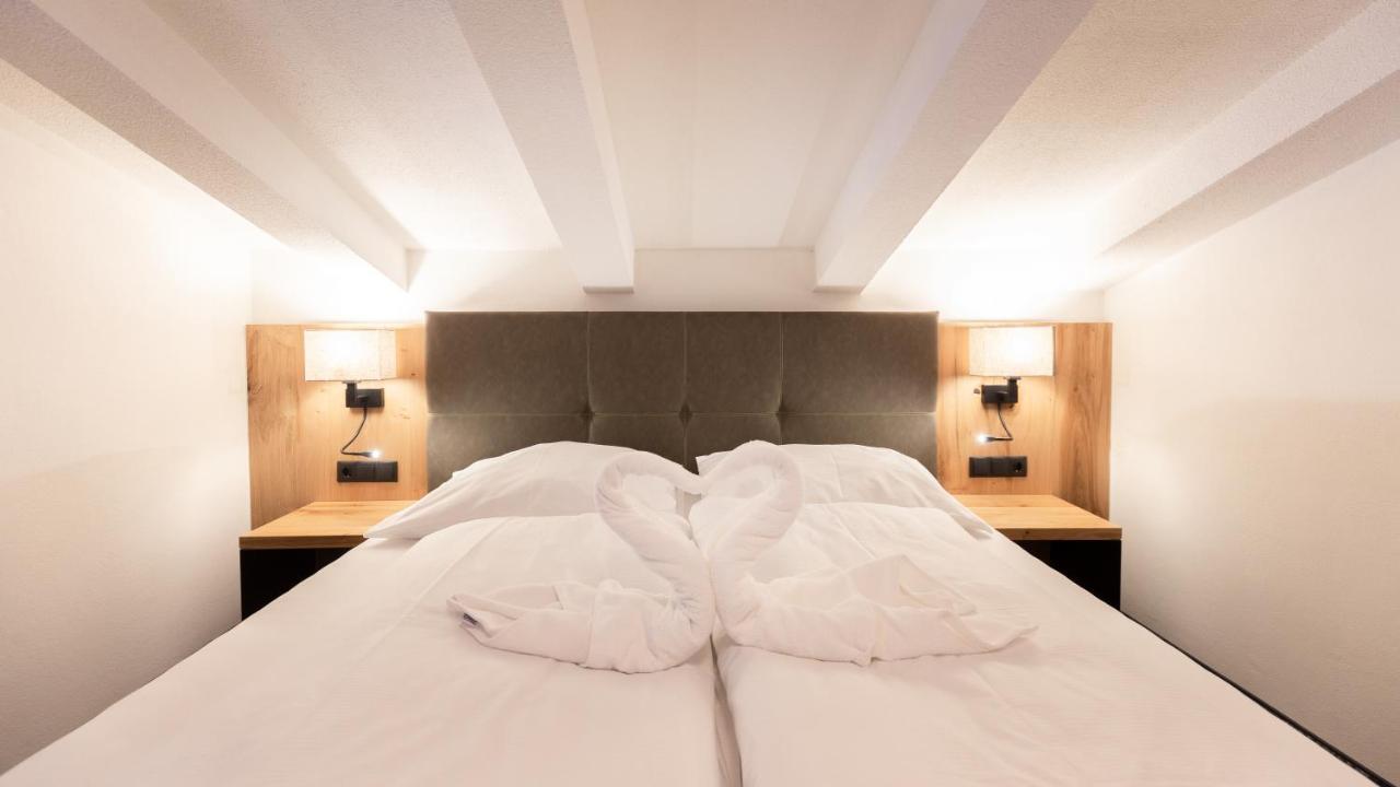 Peppone Apartment *